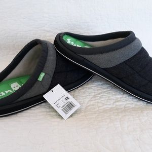 Men's Sanuk slippers